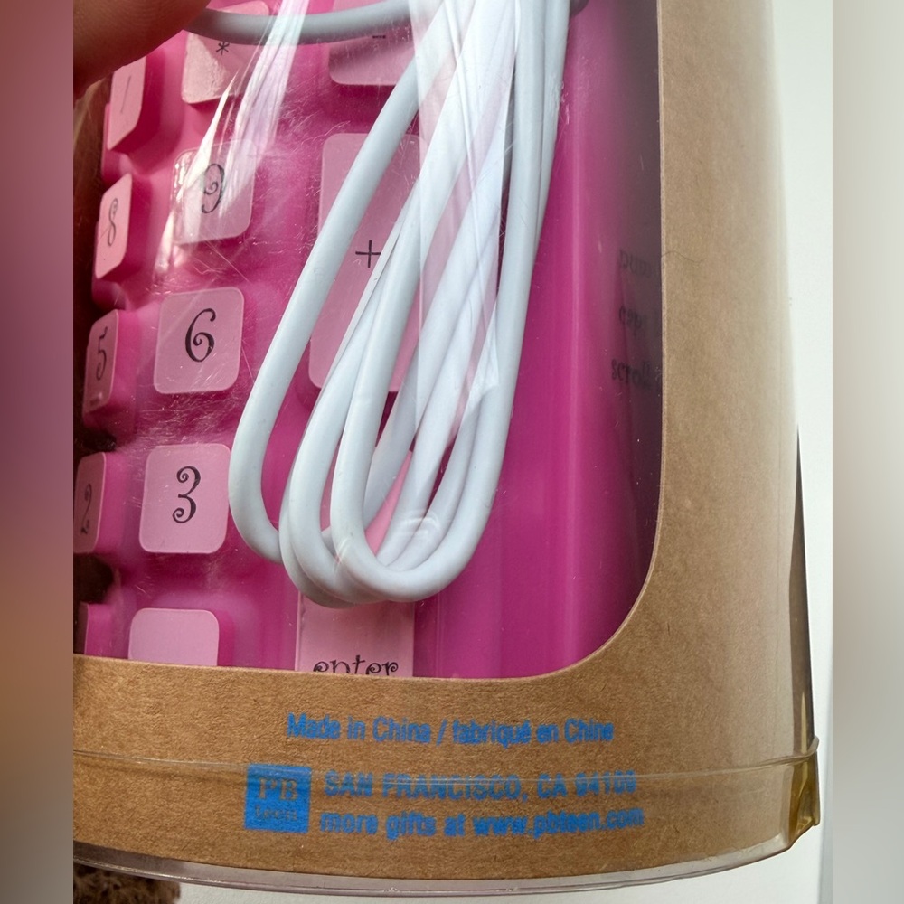 Pottery Barn Teen Pink Roll n Go Keyboard Desktop Computer - Picture 8 of 9